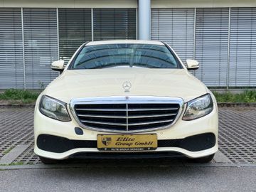 Mercedes E 200 - 3