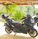 Yamaha TMax Tech Max in einem sehr gepflegtem Zustand - YAMAHA S MAX