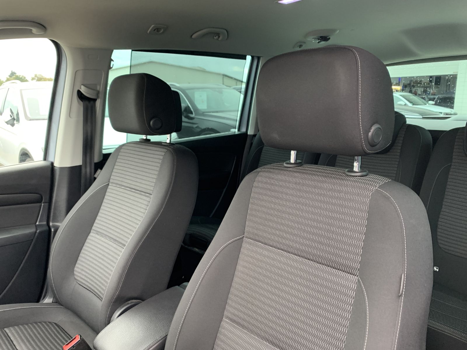 Fahrzeugabbildung SEAT Alhambra 2.0 TDI*Xcellence*AHK*LED*Cam*Navi*PDC*