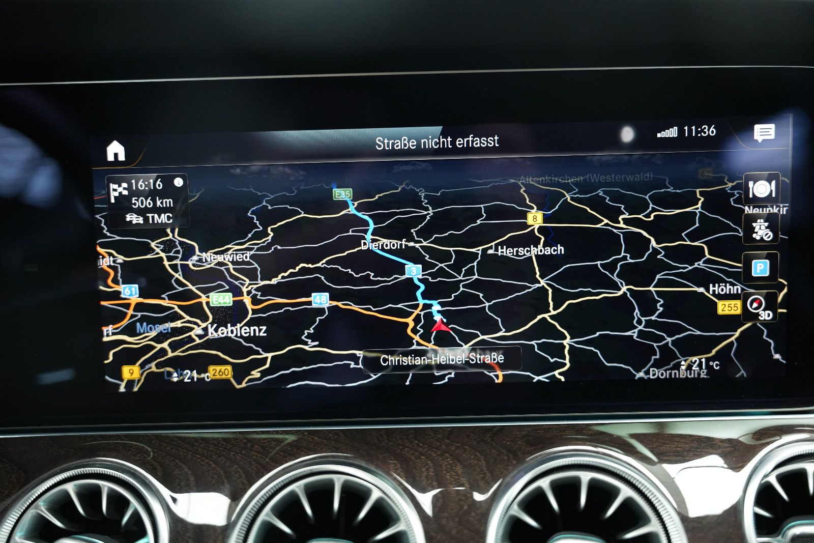 Fahrzeugabbildung Mercedes-Benz E 450 Cabrio AMG/BURMESTER/HUD/AMBIENTE/MASSAGE/