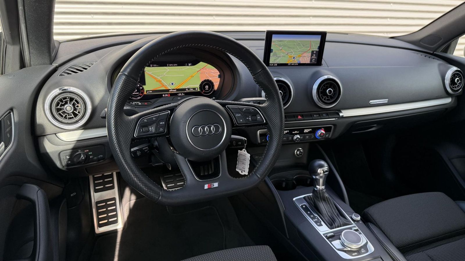 Audi A3 Limousine 35 TFSI Aut. S-Line imagem 3