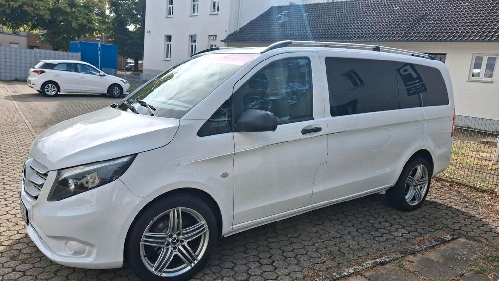 Image of Mercedes-Benz Vito