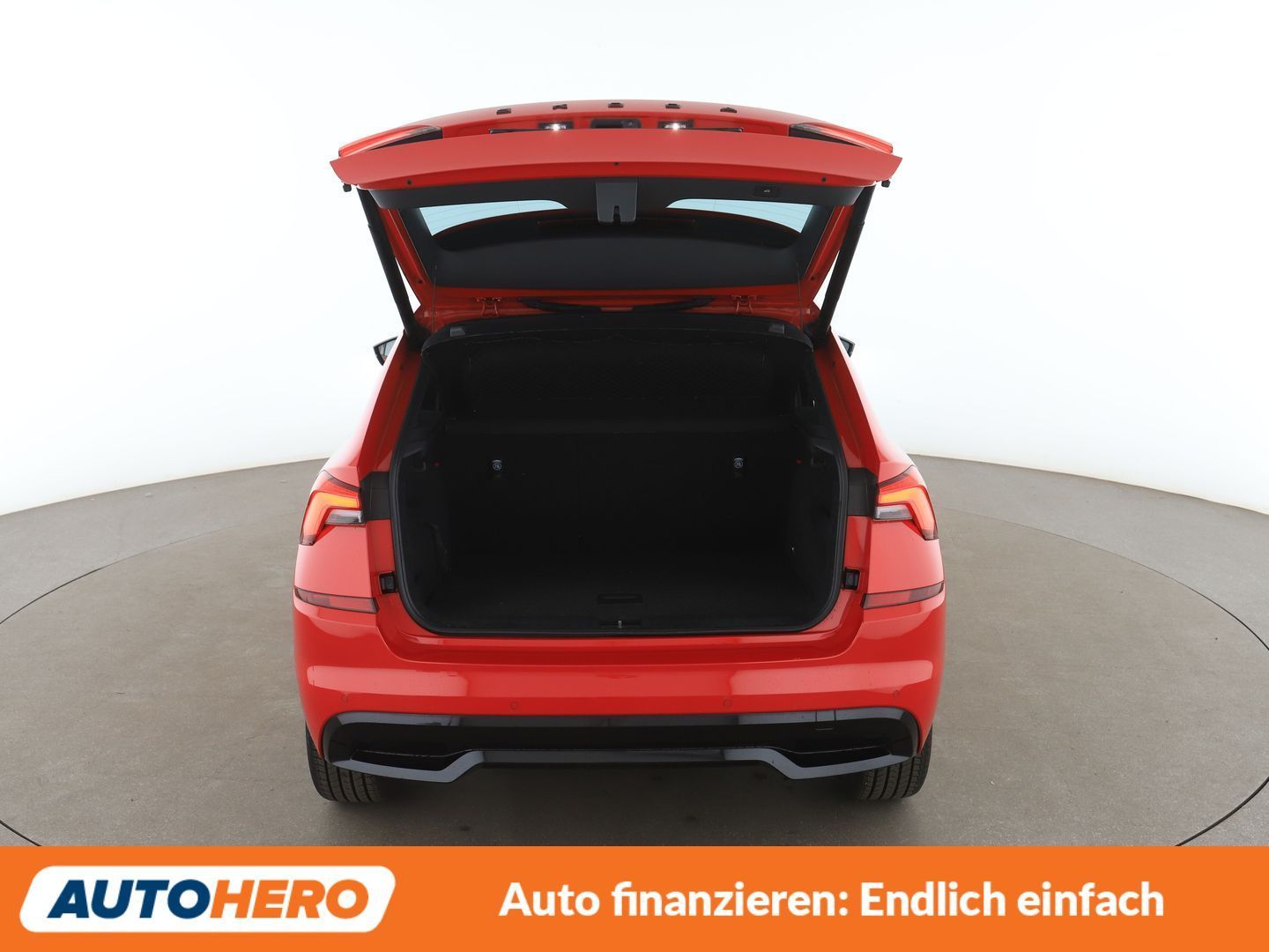 Skoda Kamiq 1.5 TSI ACT Monte Carlo Aut. NAVI LED ACC foto 17