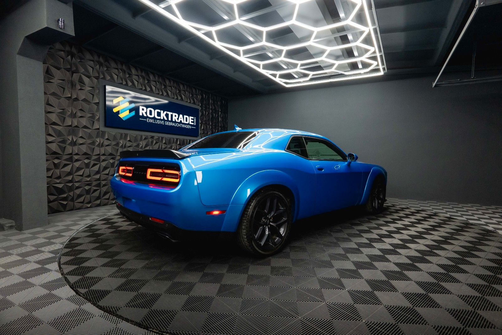 Fahrzeugabbildung Dodge Challenger 5.7 V8 R/T+ SRT WIDE BODY *LED*19%*