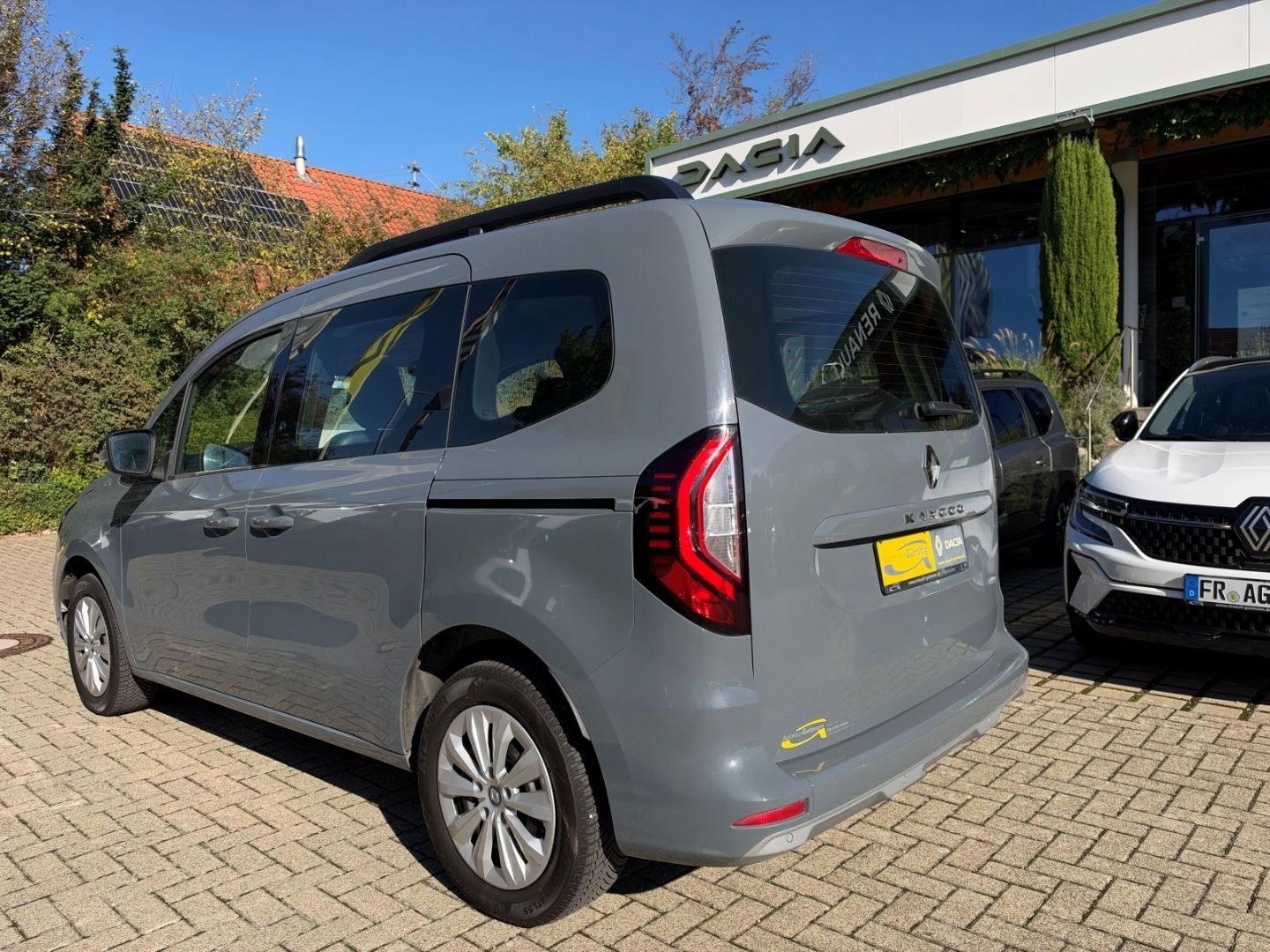 Fahrzeugabbildung Renault Kangoo III Equilibre LED DAB Spurhalteass. Notbr