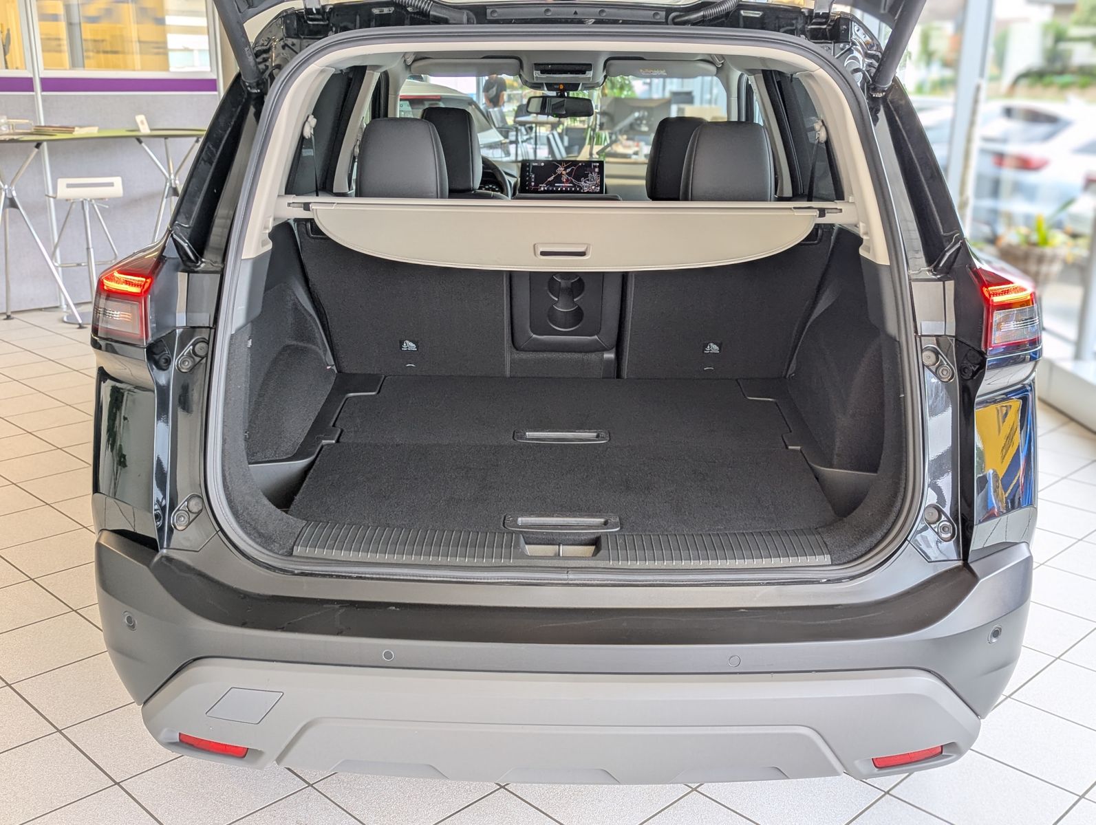 Fahrzeugabbildung Nissan X-Trail 1.5 e-Power N-Connecta ACC 360 Navi 12"