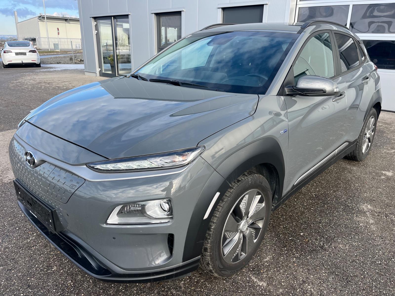 Hyundai Kona Elektro  64kWh*SITZH.*NAV.*KAM*LED