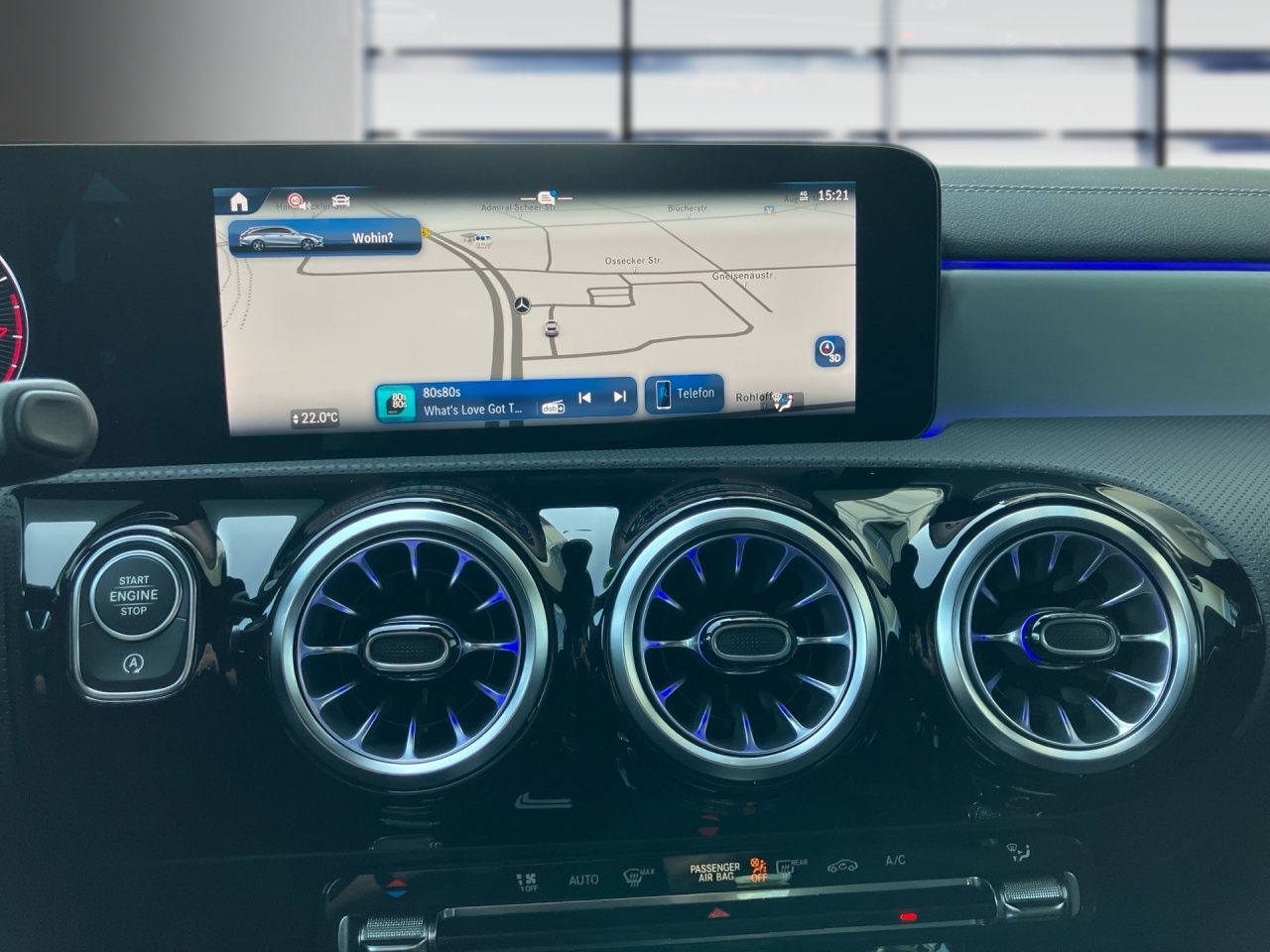 Fahrzeugabbildung Mercedes-Benz CLA 180 SB AMG+AHK+MULTIB+360+DISTR+NIGHT+LHZG++