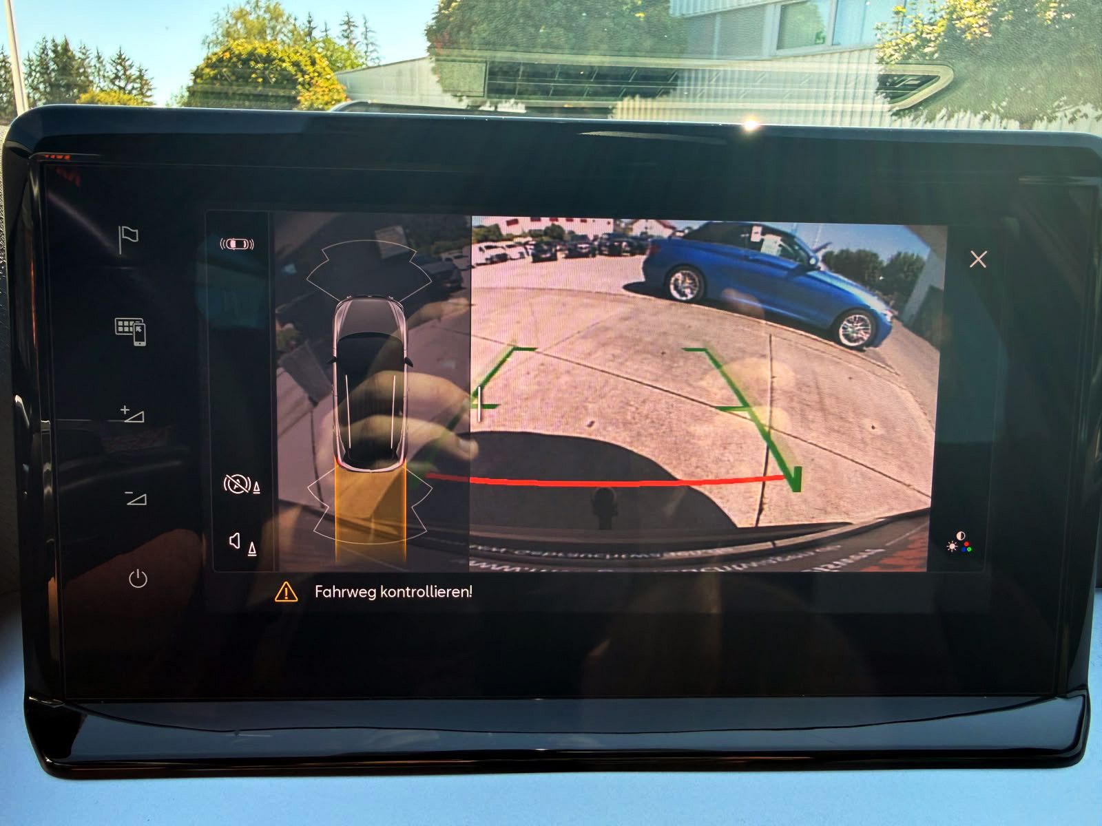 Fahrzeugabbildung SEAT Arona 1.0 TSI DSG FR LED NAV KAM PDC ACC AHK