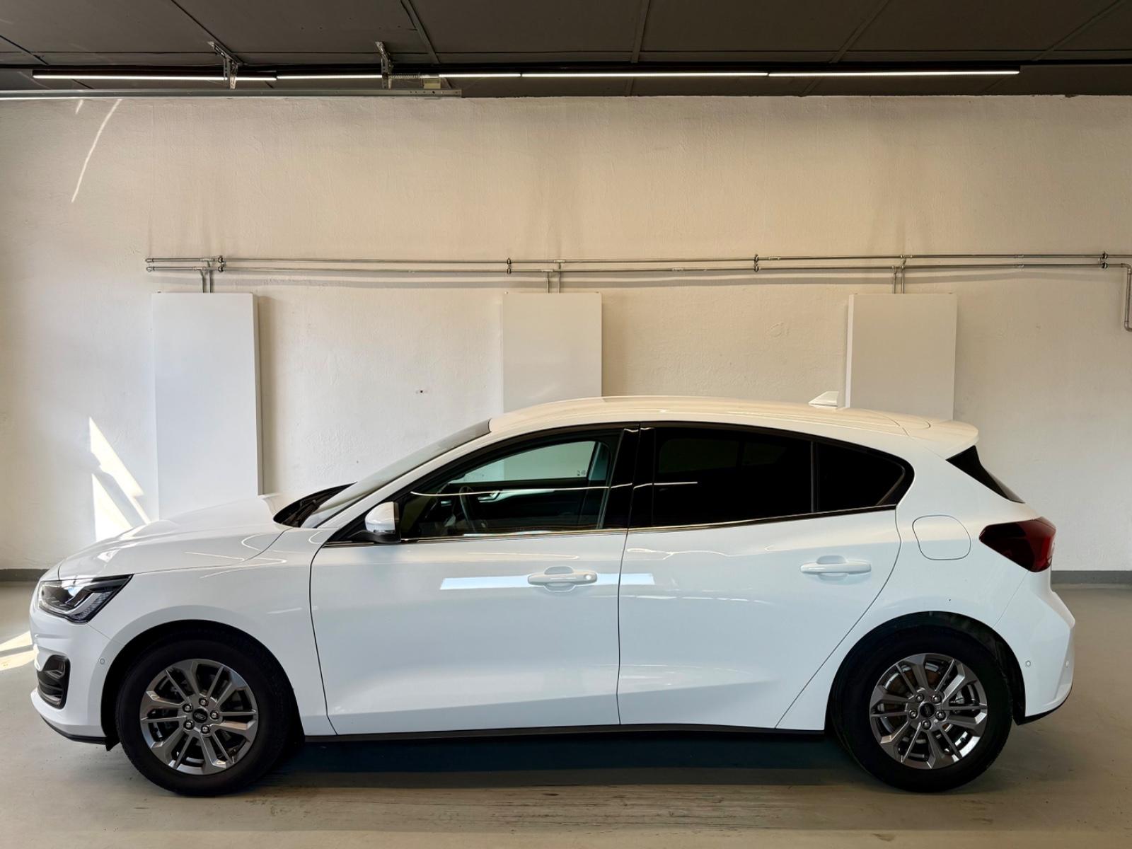 Ford Focus Lim. 1.0 EcoBoost Hybrid Aut Titanium