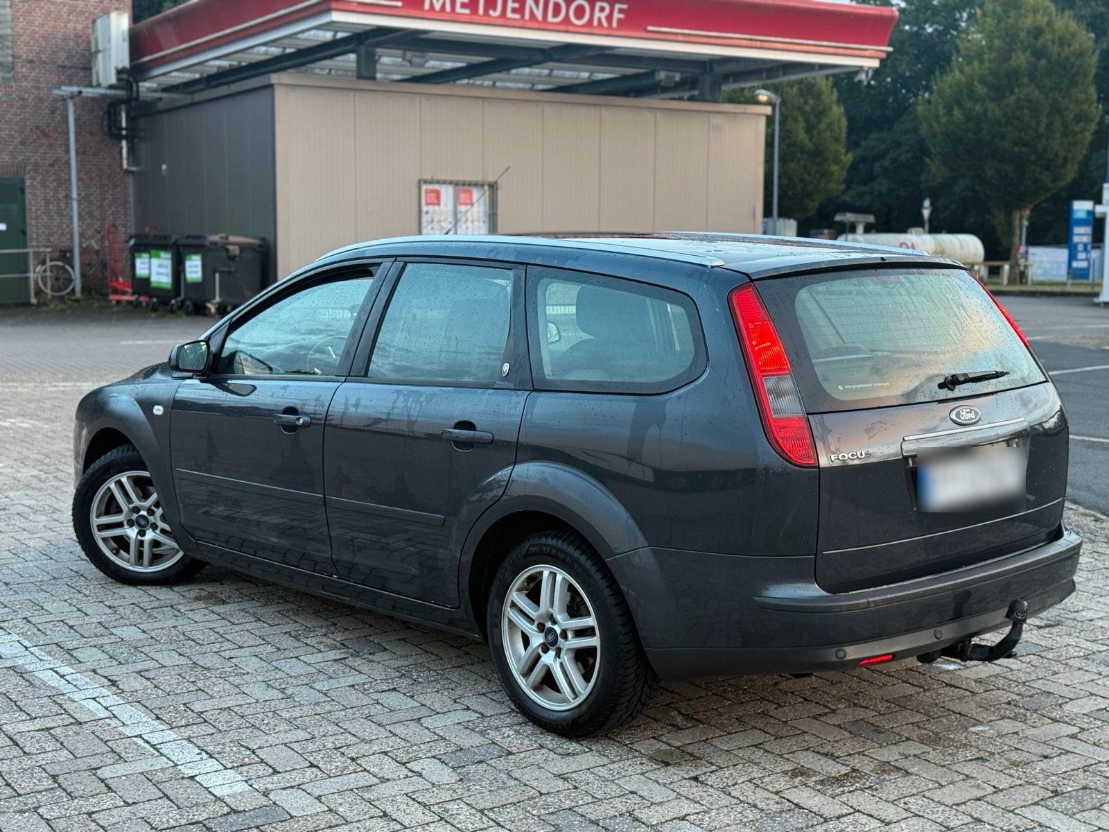 Ford Focus 2006 — photo 7