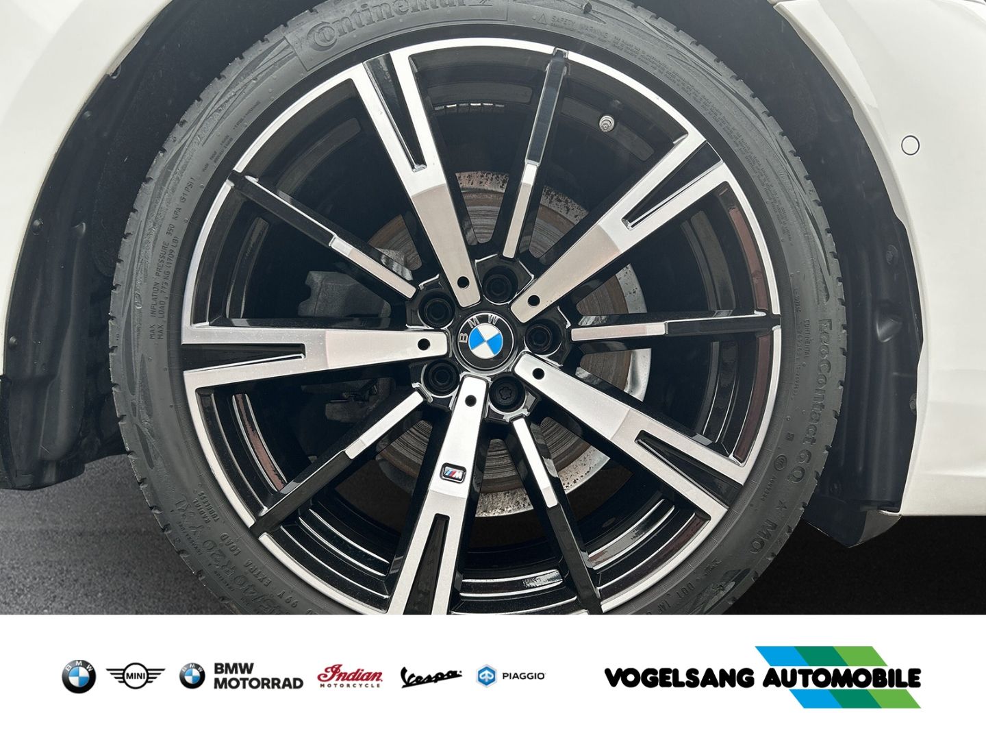 Fahrzeugabbildung BMW 520 d xDriveTouring,M Sport,Standheizung,HeadUp,