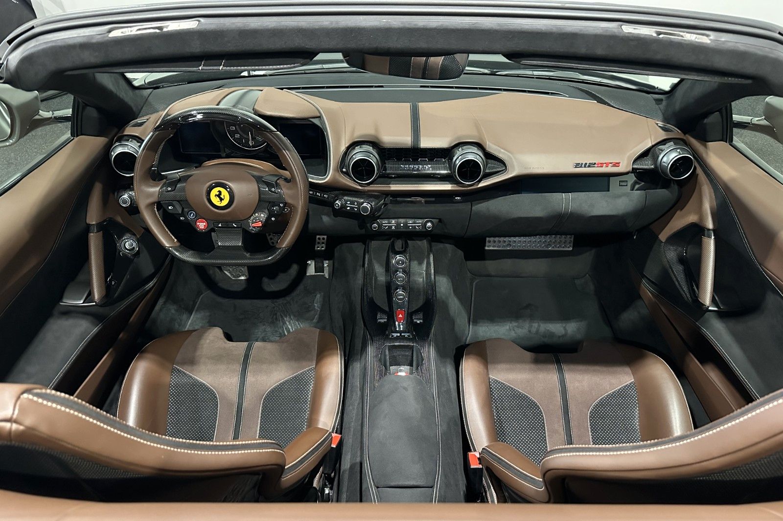 Fahrzeugabbildung Ferrari 812 GTS | 1. Hand | Lift | Carbon | ADAS