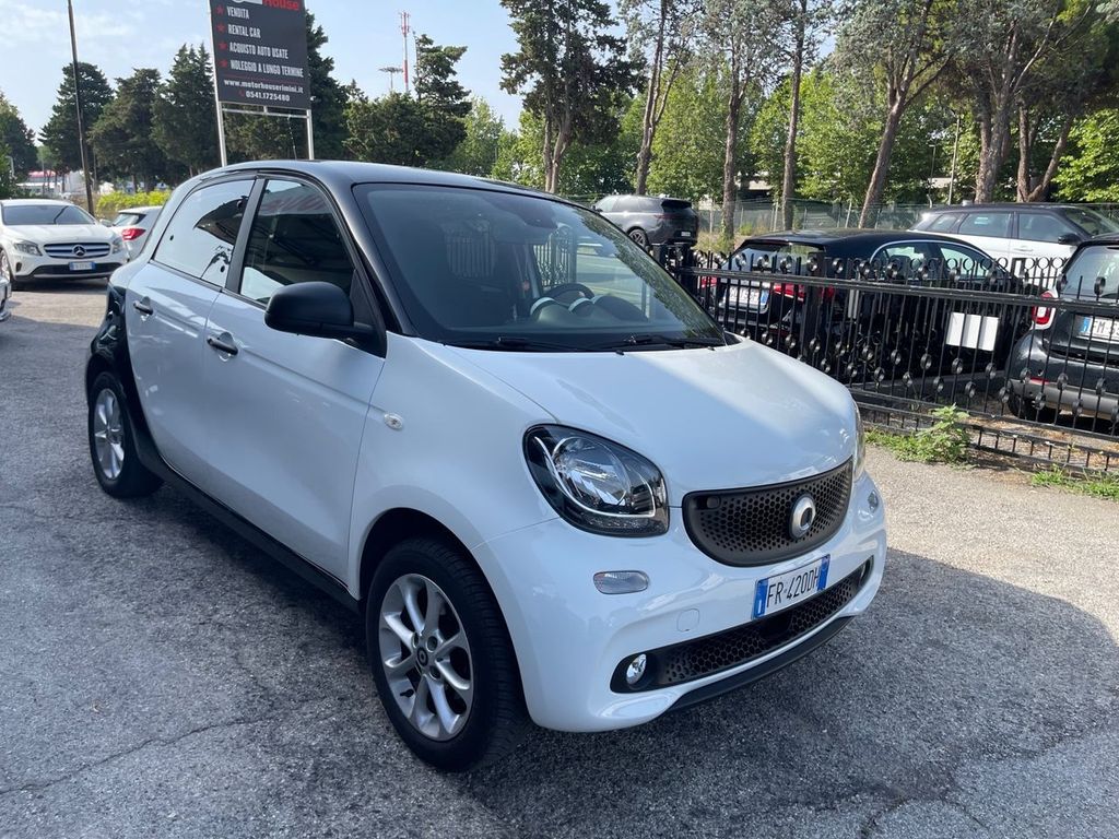 Image of Smart ForFour