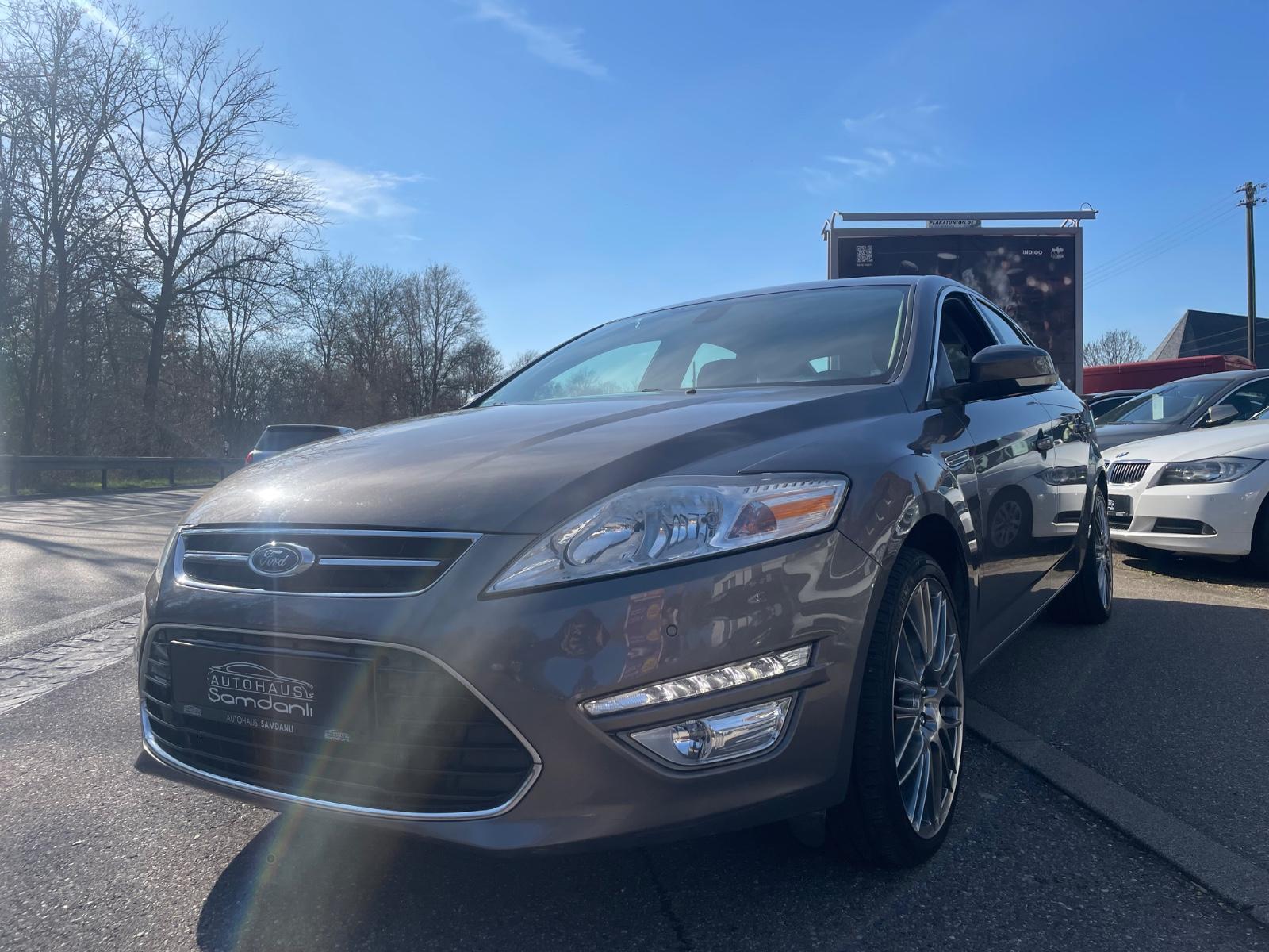 Ford Mondeo Lim. Titanium*SEHR GEPFLEGT*AUTOMATIK*PDC