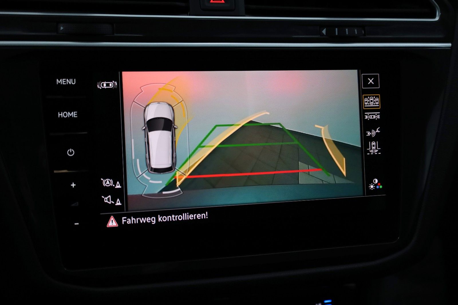 Fahrzeugabbildung Volkswagen Tiguan Allspace Elegance 4M 7 Si.,Leder,Navi,AHK