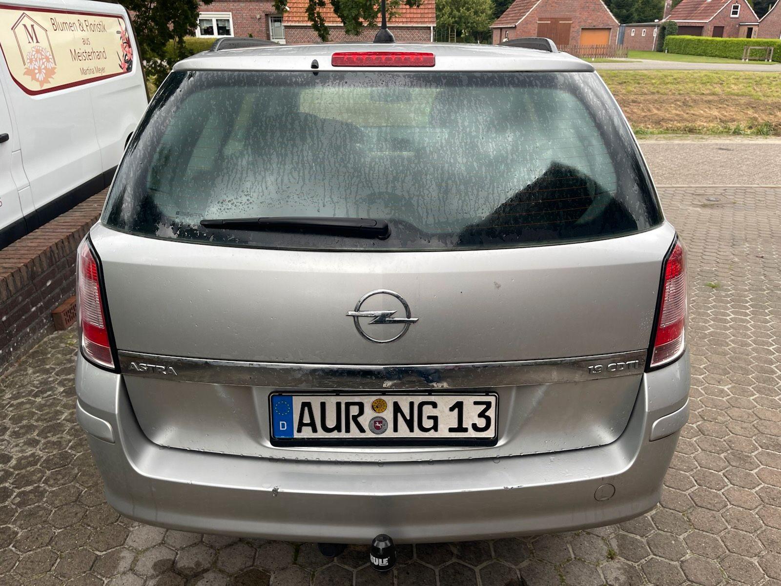 Opel Astra 2007 — photo 14