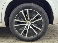 Fahrzeugabbildung XC90 Momentum Pro AWD B5 Diesel EU6d Navi Leder