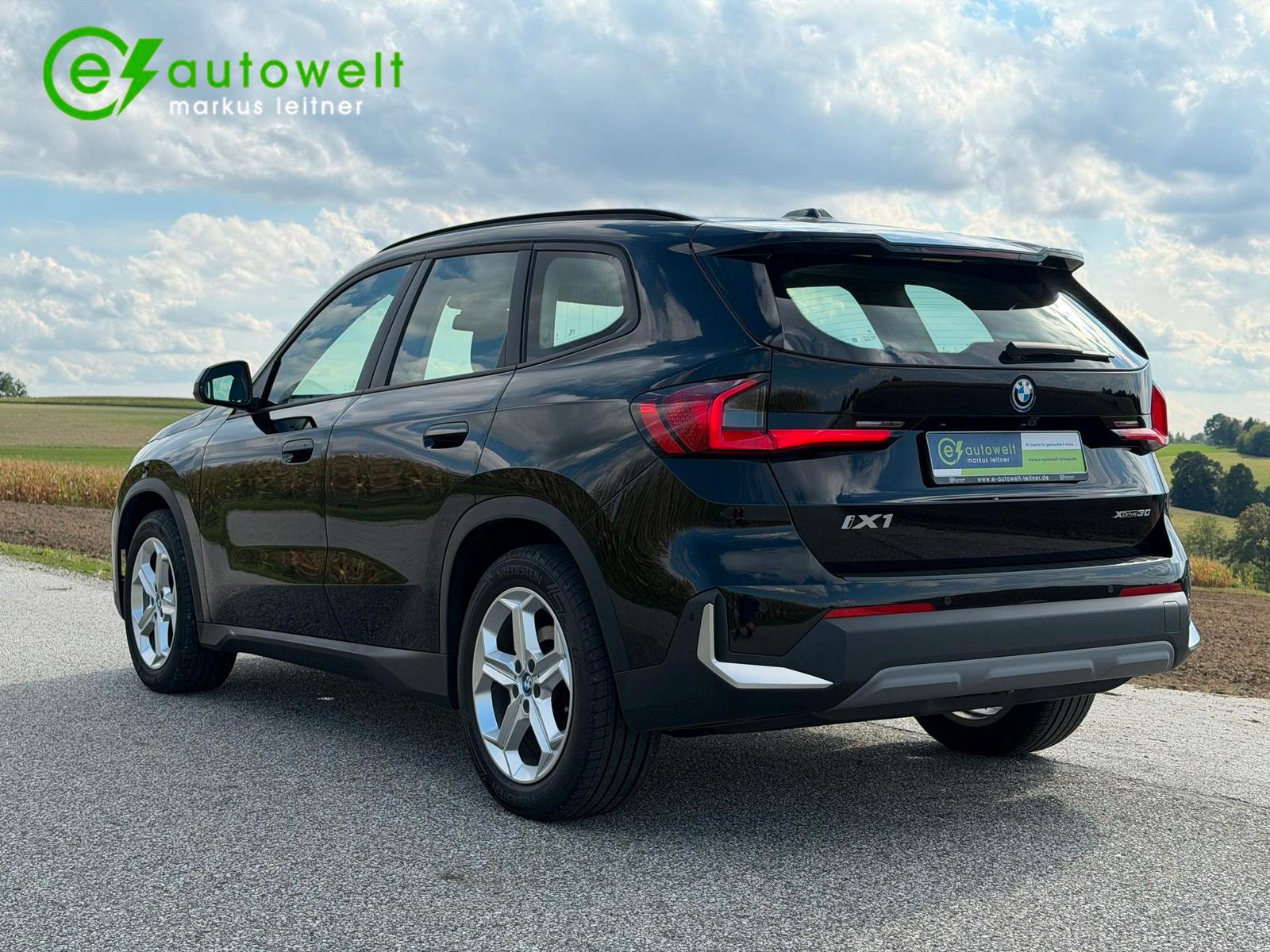 BMW iX1 xDrive30 67kWh AHK adapt. LED Komfortzugang, миниатюра 6