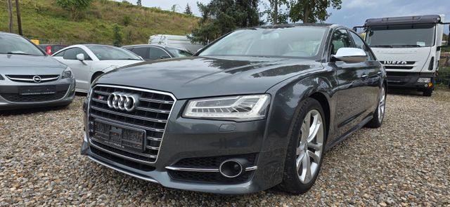 Audi S8 4.0 TFSI quattro