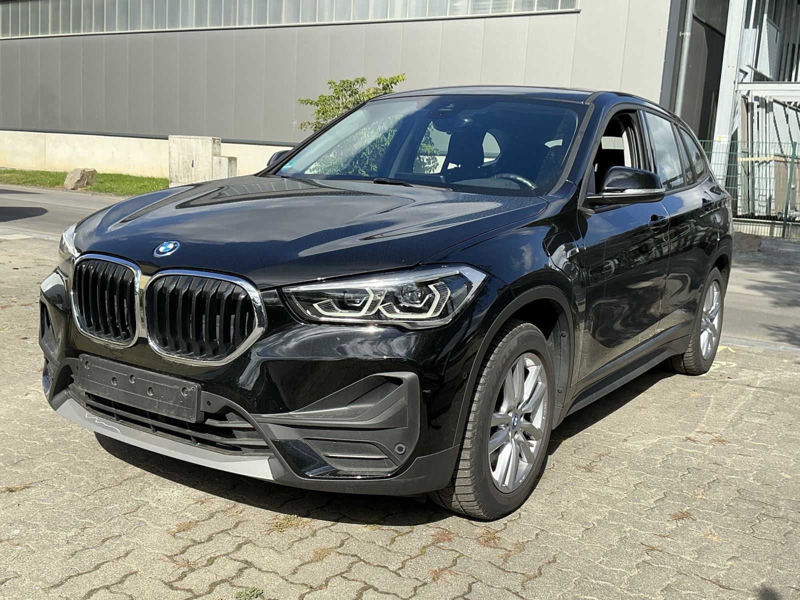 BMW X1  25e Advantage xDrive R.Cam Pano SHZ LED HUD 