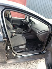 Ford Focus - 11