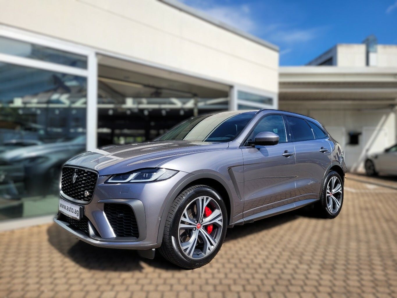 Jaguar F-Pace P550 SVR AWD*Vollleder*GARANTIE2028*