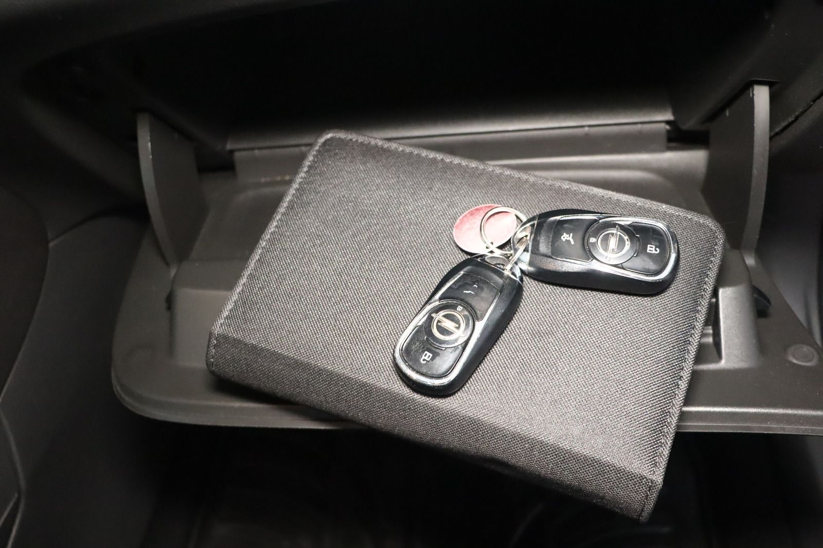 Fahrzeugabbildung Opel Astra K Sports Tourer 1.6i * LED * Navi