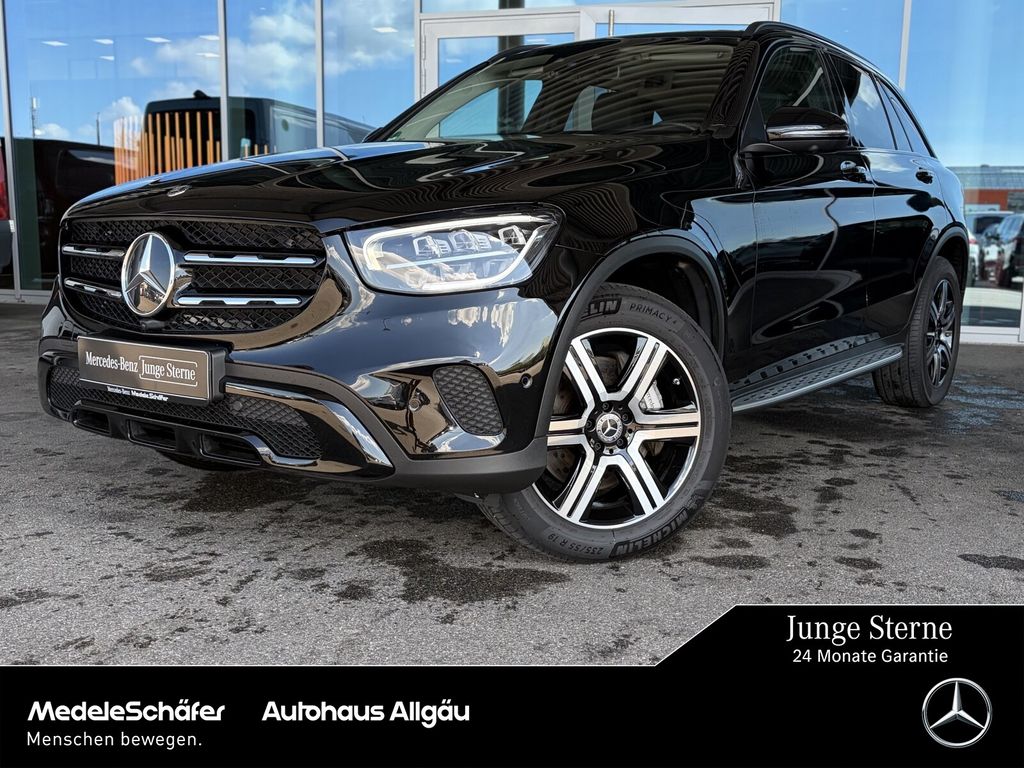 Image of Mercedes-Benz GLC 300
