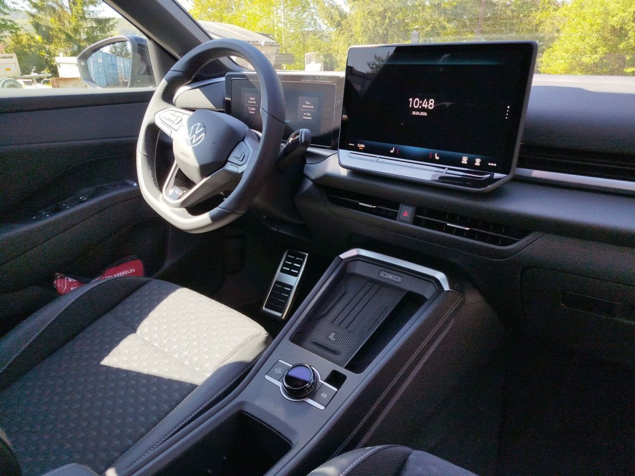 Fahrzeugabbildung Volkswagen T-ROC R-Line NF 1.5 B 110eTSID7F