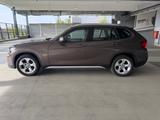 BMW X1 xDrive20i - Allrad*AHK*PDC*Klima*Sitzhzg*BiXe - BMW X1: Braun
