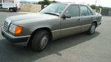 Mercedes-Benz E 230 - Mercedes-Benz E 230 aus 1991