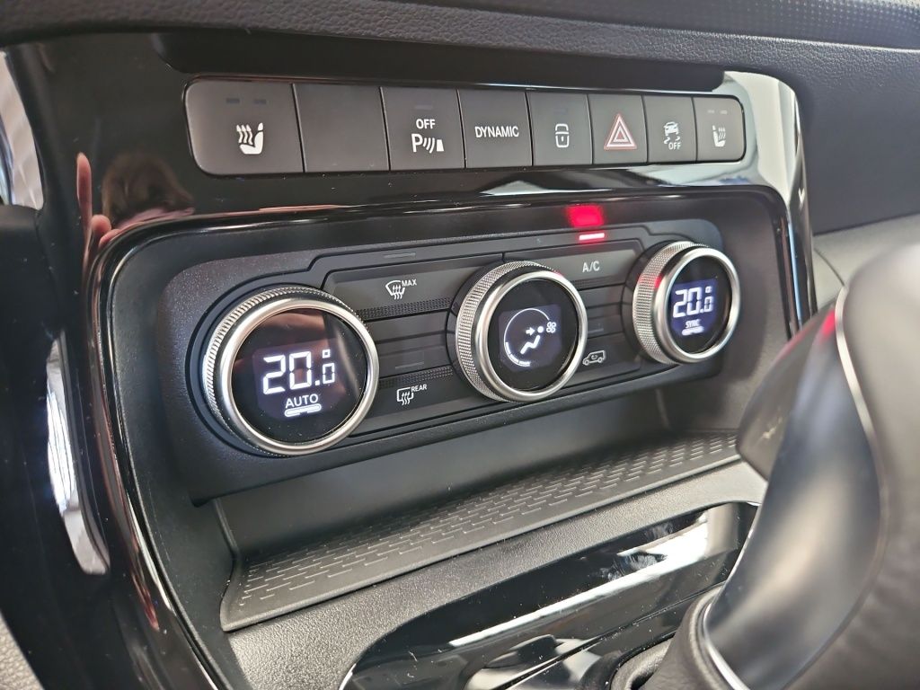 Fahrzeugabbildung Mercedes-Benz EQT 200 Style LED RFK Nav AHK 22KW-AC Flügeltüre