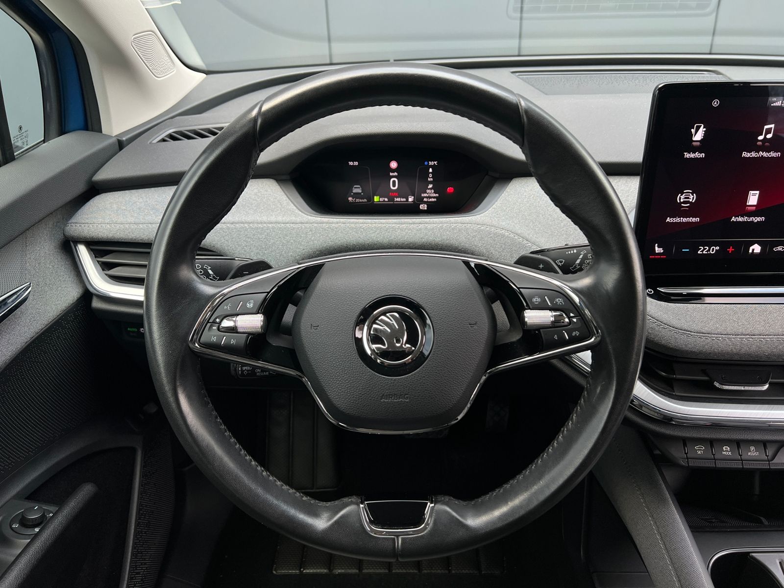 Fahrzeugabbildung SKODA Enyaq iV 80 Loft *AHK, 360°-Kamera,Navi,19" LM F