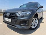 Audi Q5 40 TDI*SB*quattr*PAN*NAVI*VIR*LED*AHK*360*VOL - : Taxi
