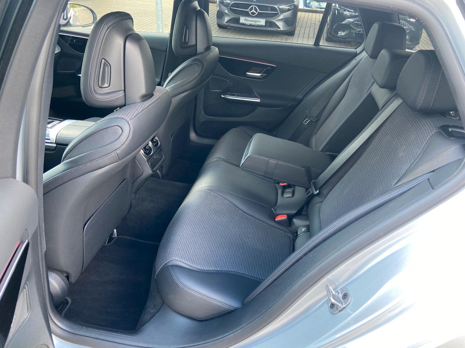 Mercedes-Benz C 180 T Avantgarde+AHK+Standhzg+RüKa+CarPlay+LED