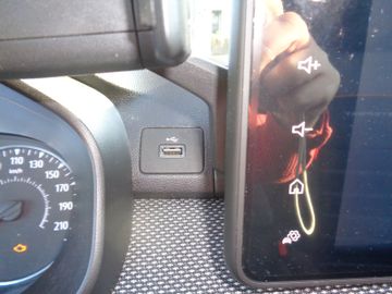 Bild 18 Dacia Sandero III Stepway Comf. AUT PDC RFK LED NAVI