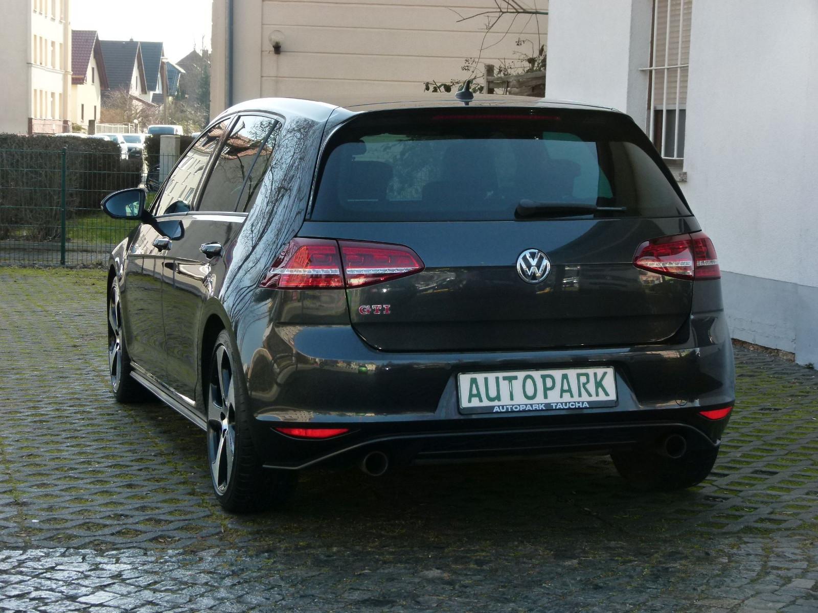 Volkswagen Golf VII GTI Performance Navi HU NEU +GARANTIE+