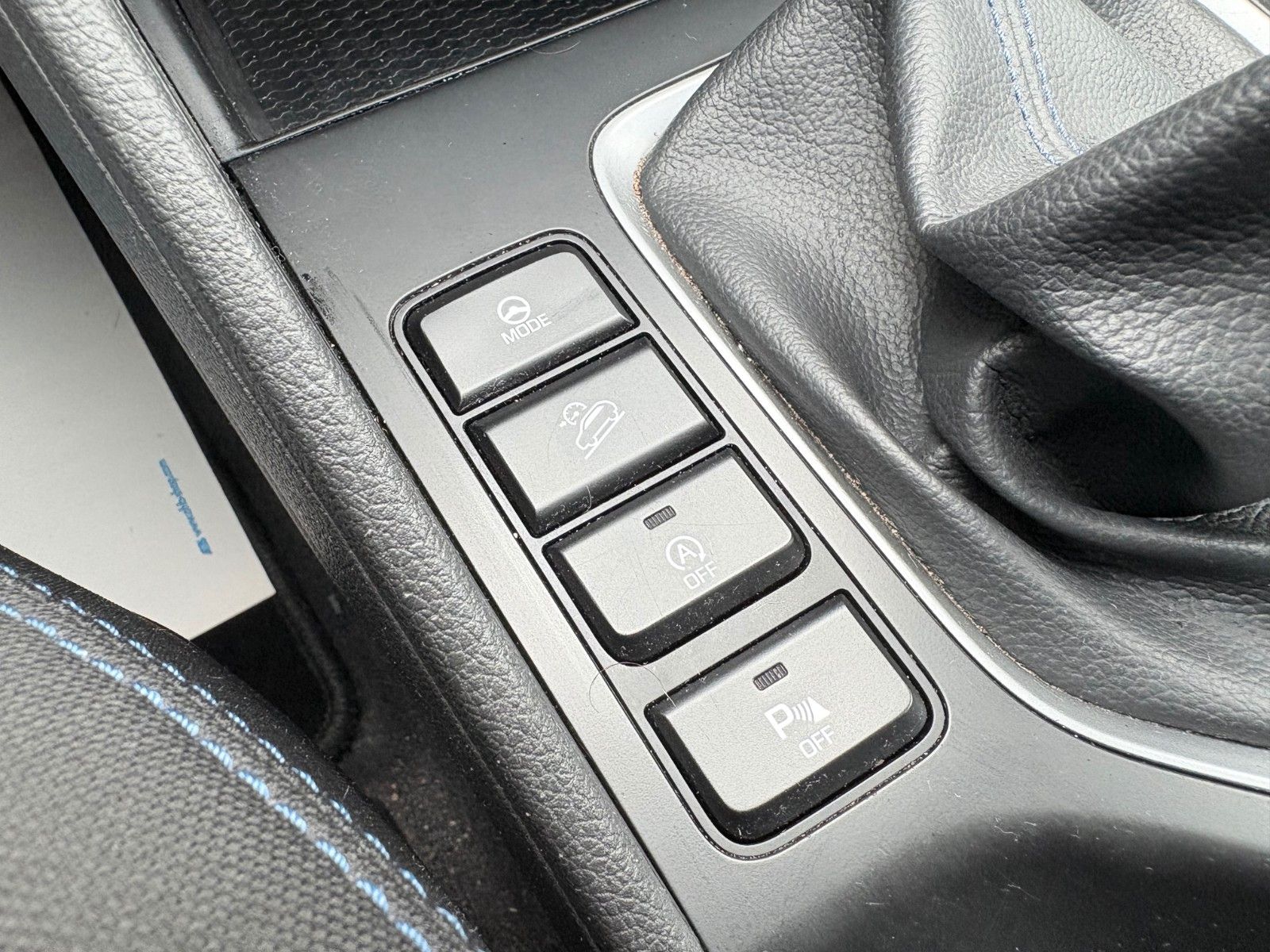 Fahrzeugabbildung Hyundai Tucson 1.6 blue 2WD Navi AHK SHZ Kamera LED 2.HD