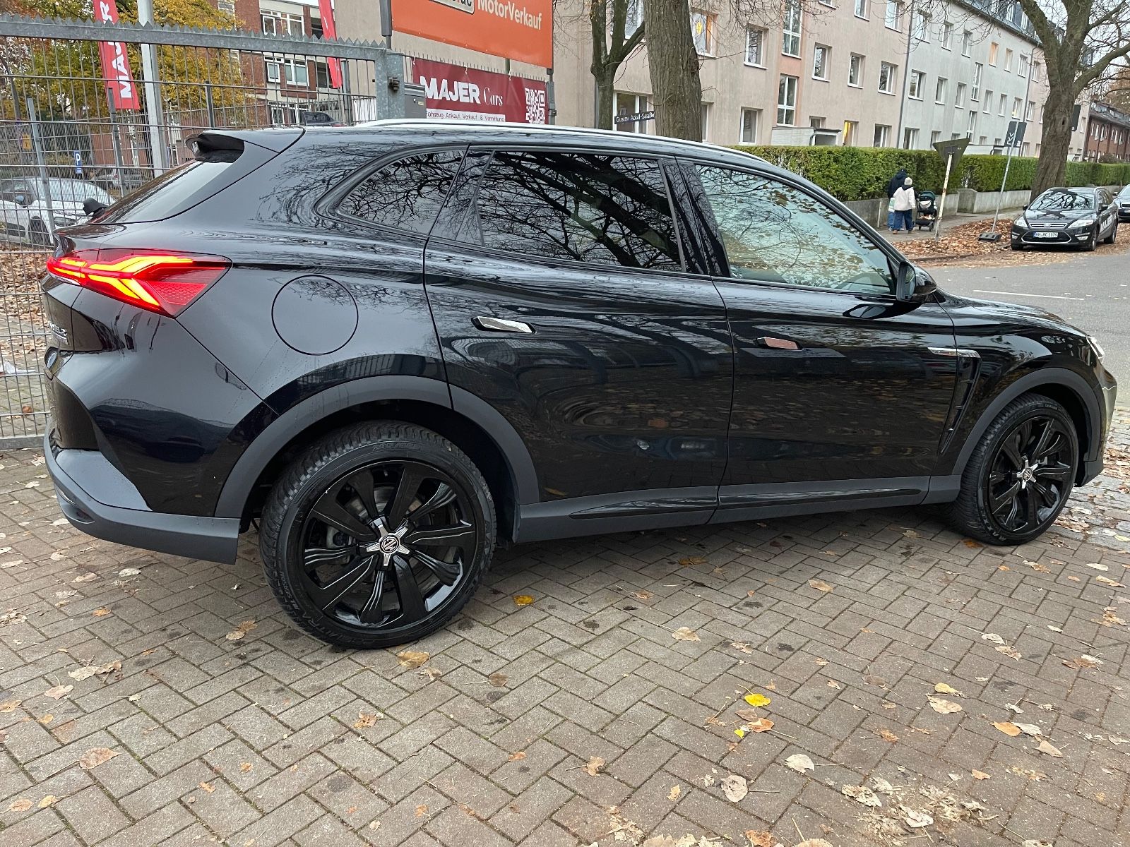 Fahrzeugabbildung MG Marvel R Performance*BOSE*PANO*LEDER*MEMO*LED