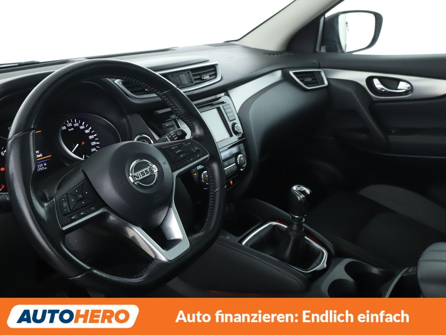 Nissan Qashqai 1.3 DIG-T N-Connecta *NAVI*TEMPO*CAM*PDC