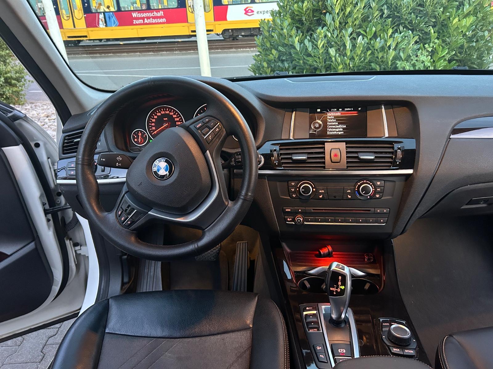 BMW X3 xDrive20i xLine AT Auto.Panorama