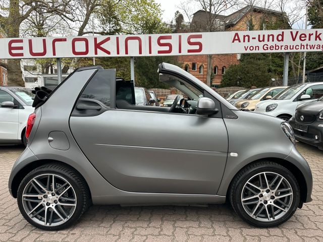 Smart fortwo Cabrio BRABUS Xcl DCT*LEDER*NAVI*JBL*KAM*