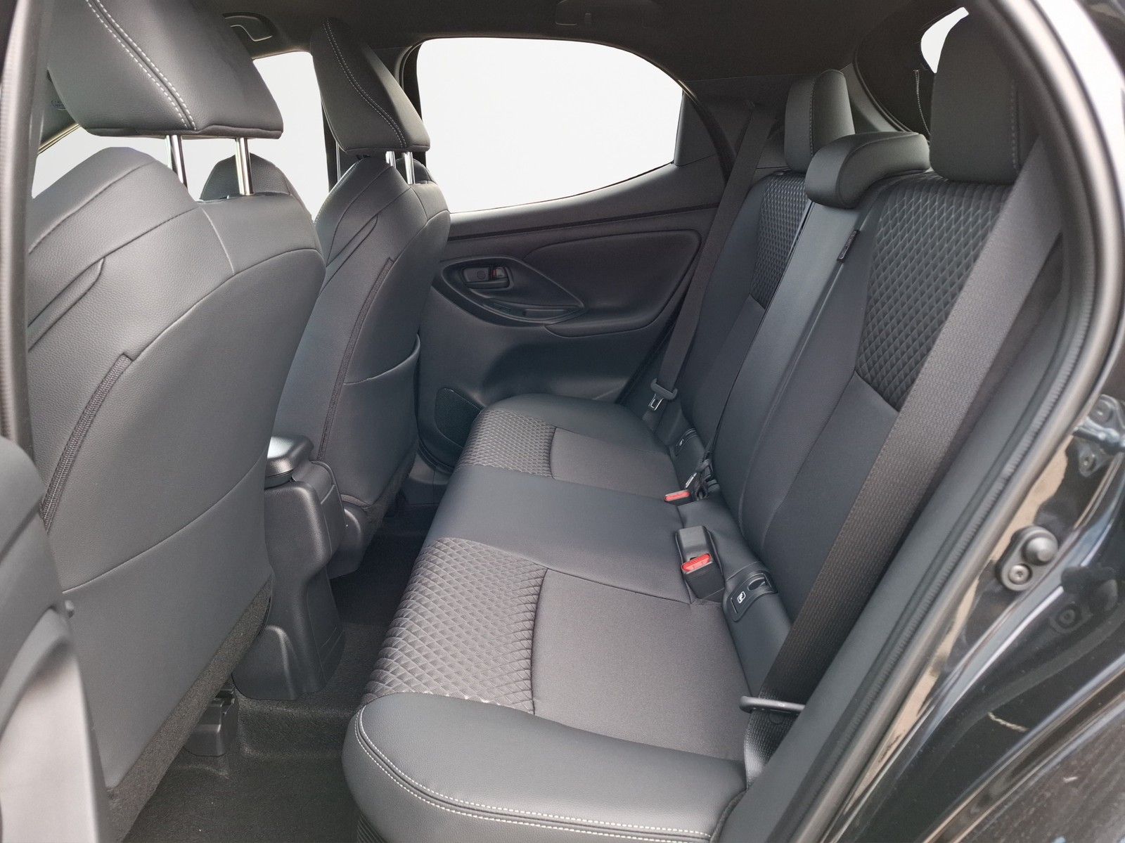 MAZDA 2 Hybrid 1.5 VVTi Homura Automatik Klima / Kamer - Image 15