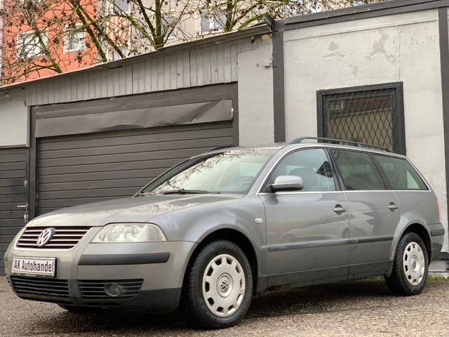 Volkswagen Passat Trend 1.9TDI TÜV SHZ NAVI Gewerbe/Export