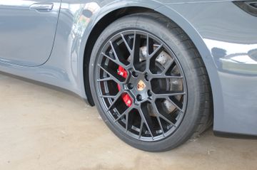 Porsche 992 - 6