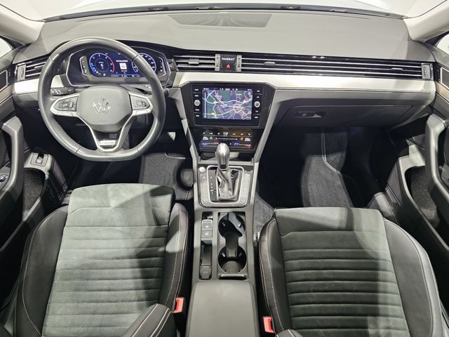 Volkswagen Passat 4Motion Sport Led Navi Leder AHK Kamera foto 17