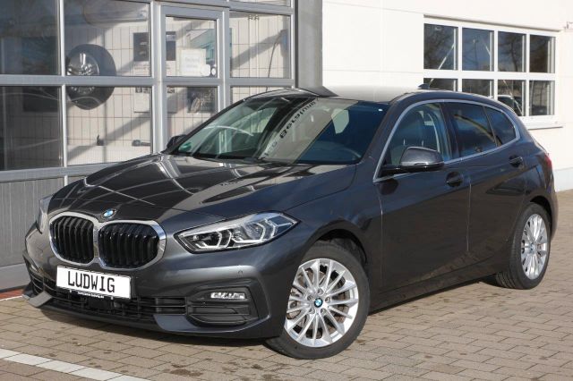 BMW 118d Aut. Advantage AHK LC-PROF VOLL-LED DR.ASSI