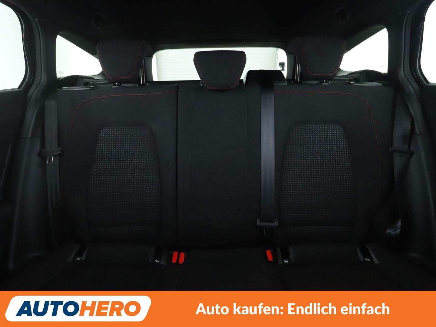 Ford Focus 1.0 EcoBoost ST-Line*NAVI*LED*SPUR*PDC*SHZ