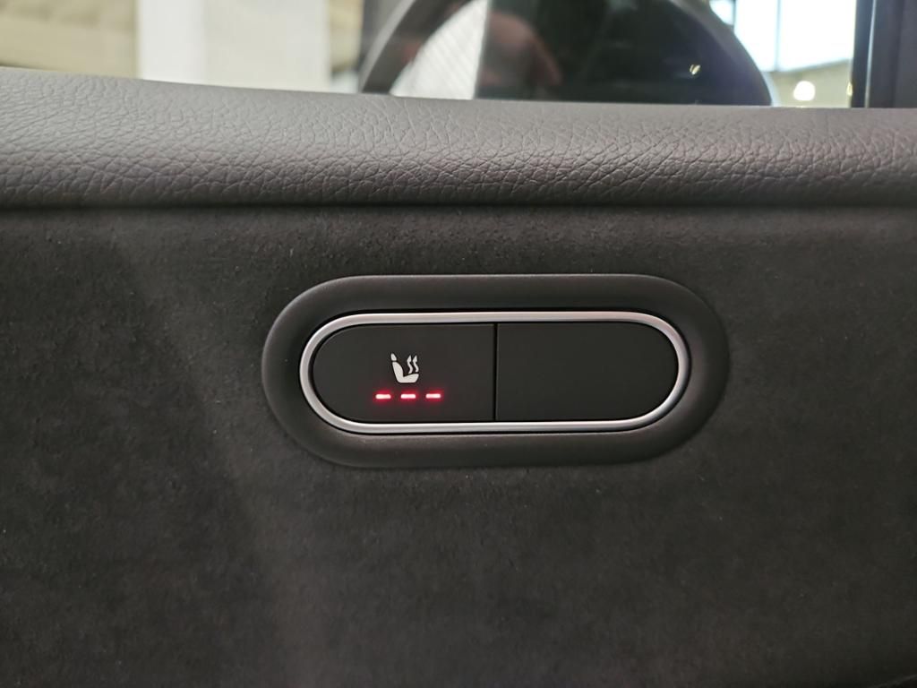 Fahrzeugabbildung Mercedes-Benz A 180 AMG Night Pano SDHZ LED Sound KeyLess KAM